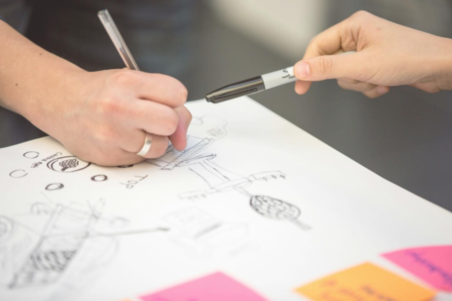 Notre équipe travaillant ensemble sur des solutions financières innovantes